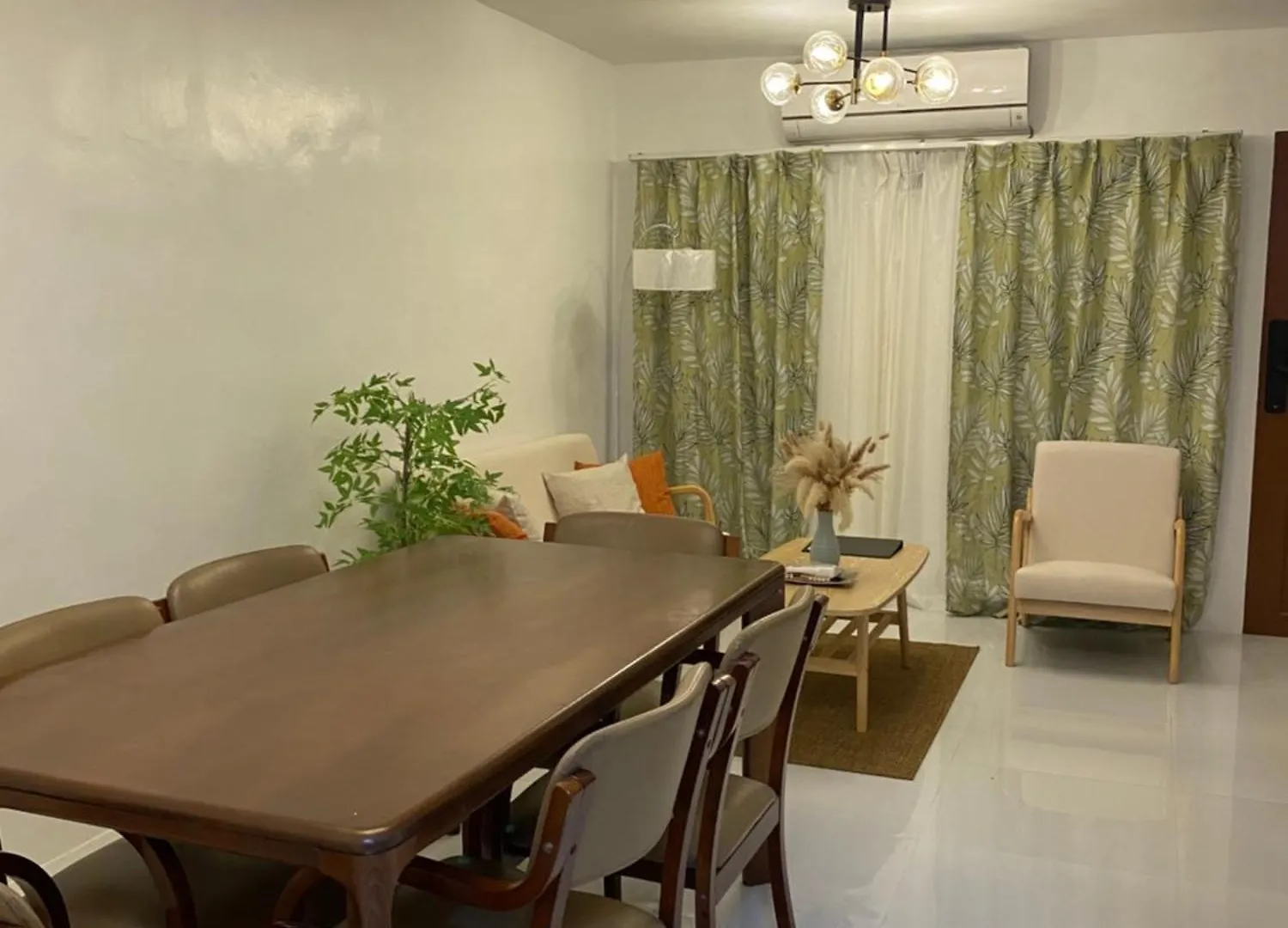 Sakura Transient House Angeles Villa